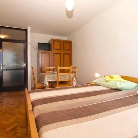 Apartment Pula 1738 Appartement *