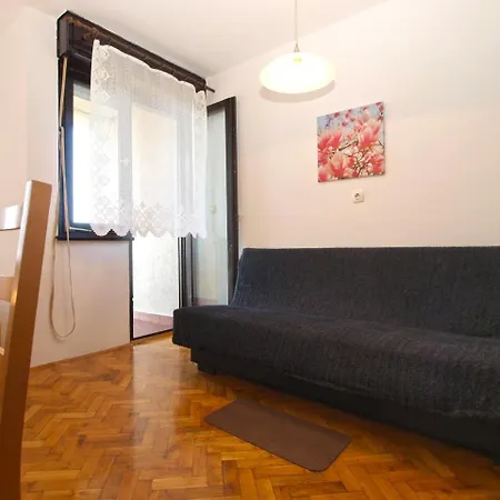 Apartment Pula 1738